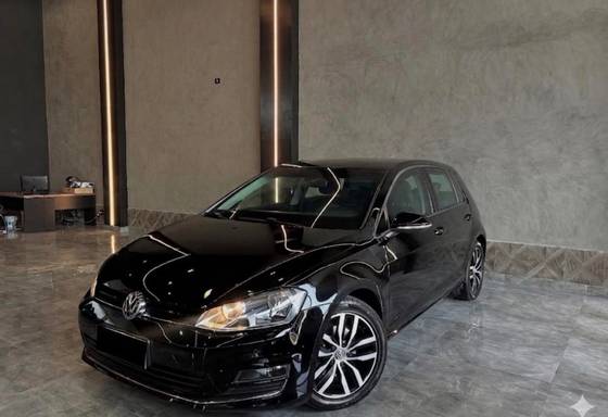 VOLKSWAGEN GOLF 1.4 TSI HIGHLINE 16V GASOLINA 4P AUTOMÁTICO VOLKSWAGEN GOLF 1.4 TSI HIGHLINE 16V GASOLINA 4P AUTOMÁTICO